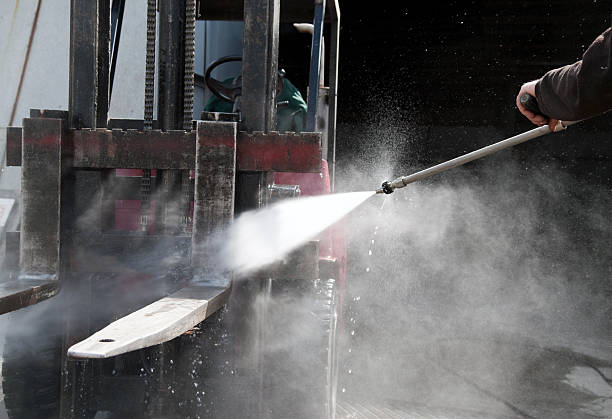 Best Oil Spill Cleanup  in Greenfield, CA